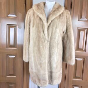 Vintage 1960s Tourmaline Rare Quality Beige Mink from Strode’s Furs